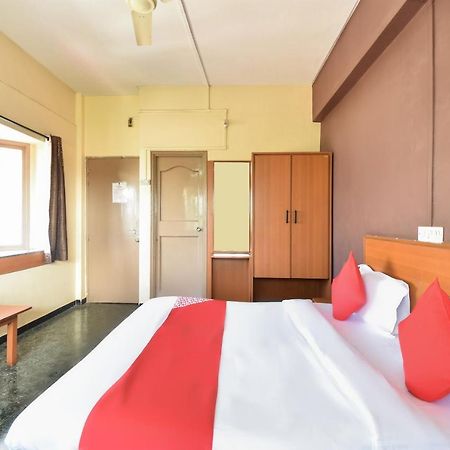 Oyo 63264 Hotel Shamiana Pandharpur Εξωτερικό φωτογραφία