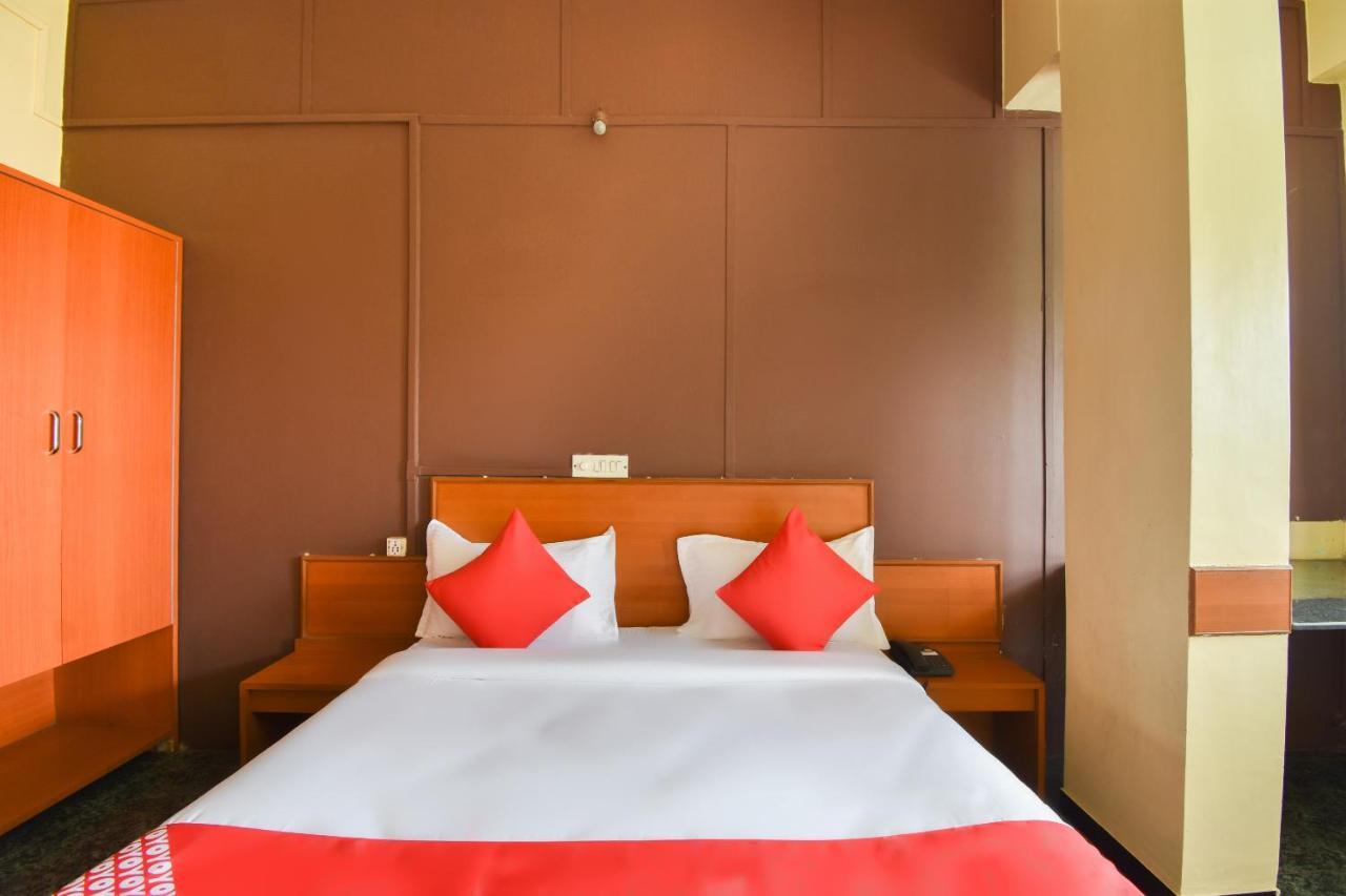 Oyo 63264 Hotel Shamiana Pandharpur Εξωτερικό φωτογραφία