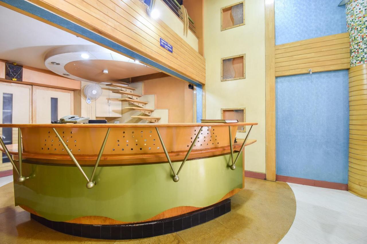 Oyo 63264 Hotel Shamiana Pandharpur Εξωτερικό φωτογραφία
