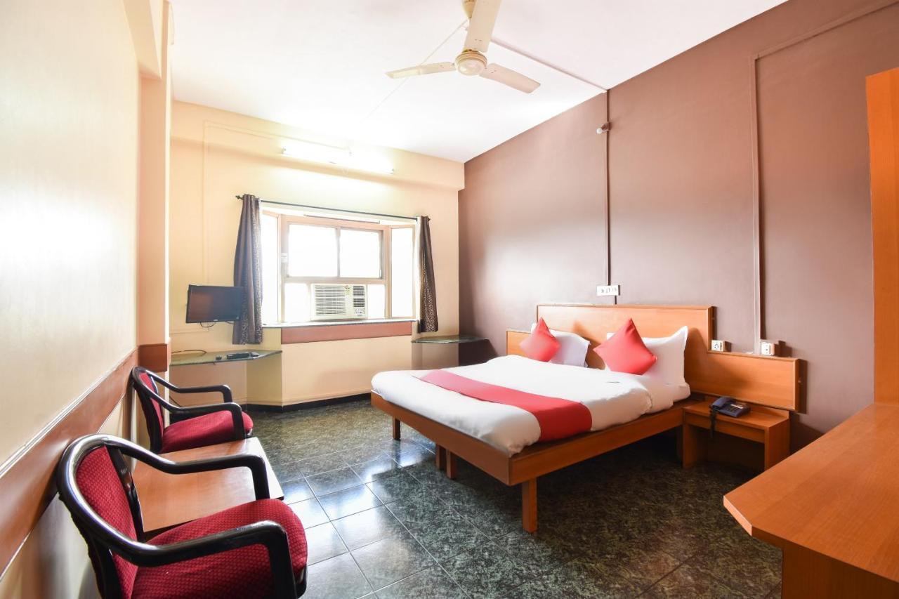Oyo 63264 Hotel Shamiana Pandharpur Εξωτερικό φωτογραφία