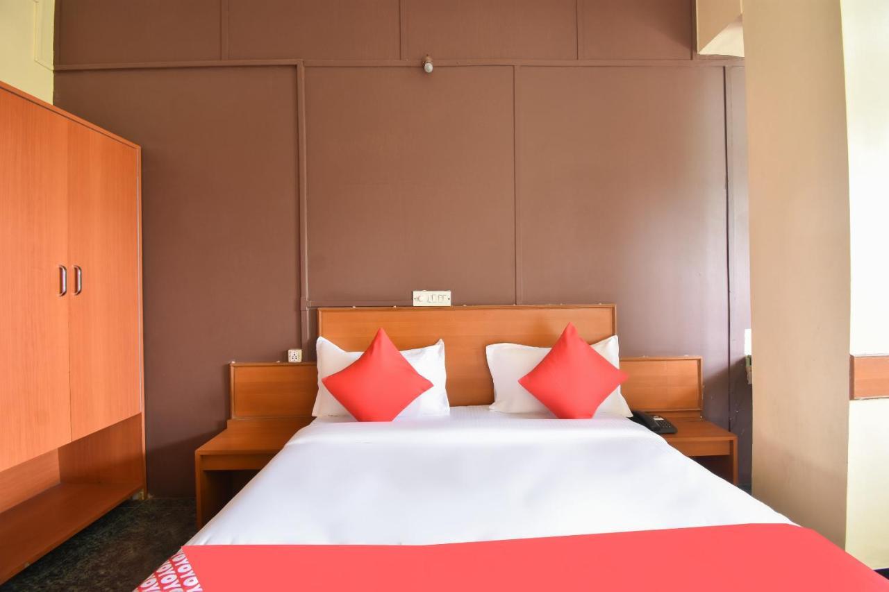 Oyo 63264 Hotel Shamiana Pandharpur Εξωτερικό φωτογραφία