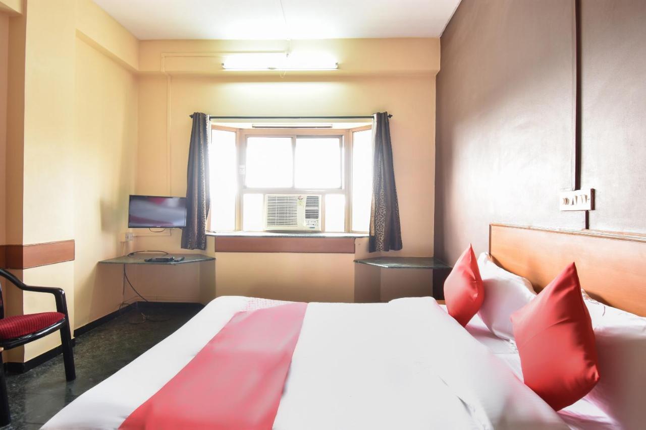 Oyo 63264 Hotel Shamiana Pandharpur Εξωτερικό φωτογραφία